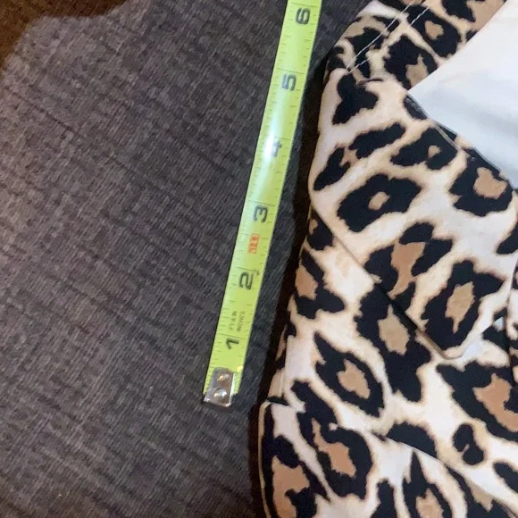 Banana Republic leopard print blazer - Picture 12 of 13